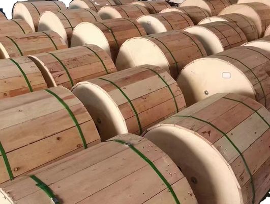 4 6 8 12 24 36 48 cabos de fibra ótica blindados do canal aéreo GYTA do núcleo exteriores