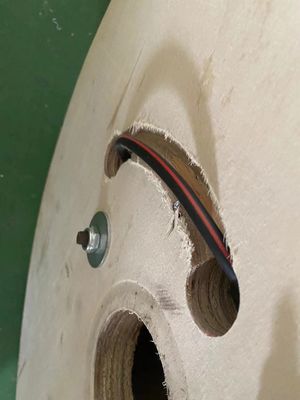 ADSS autossustentável totalmente dielétrico, de comprimento de 250 m, com 24 núcleos, 48 núcleos e 96 núcleos, com cabo de fibra óptica