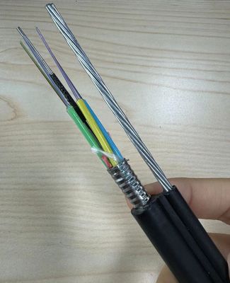 12 24 48 Núcleo externo de carga aérea auto-sustentável Figura 8 Cabos de fibra óptica Gytc8a Gytc8s