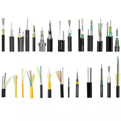 Figura 8 Cabo de fibra óptica com fita de alumínio / fita de aço Design blindado e auto-sustentável para condições climáticas adversas