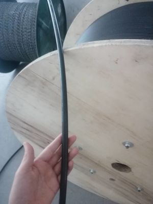 Núcleo fraco central do tubo 4 do cabo de fibra ótica blindado subterrâneo