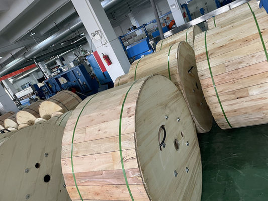 Membro de força exterior personalizado GYXTW53 blindado do fio de aço da manutenção programada G652D do cabo de fibra ótica